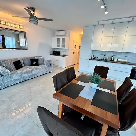 Apartmán Faltom 12 Yacht Park Premium Sea View Parking