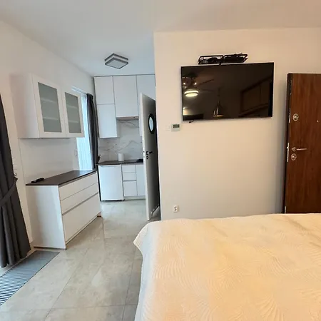 Faltom 12 Yacht Park Premium Sea View Parking Apartmán