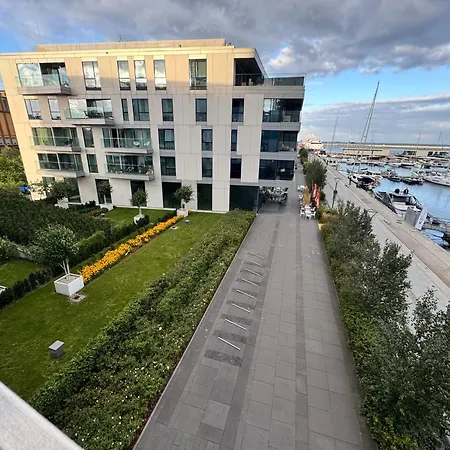 Apartmán Faltom 12 Yacht Park Premium Sea View Parking *